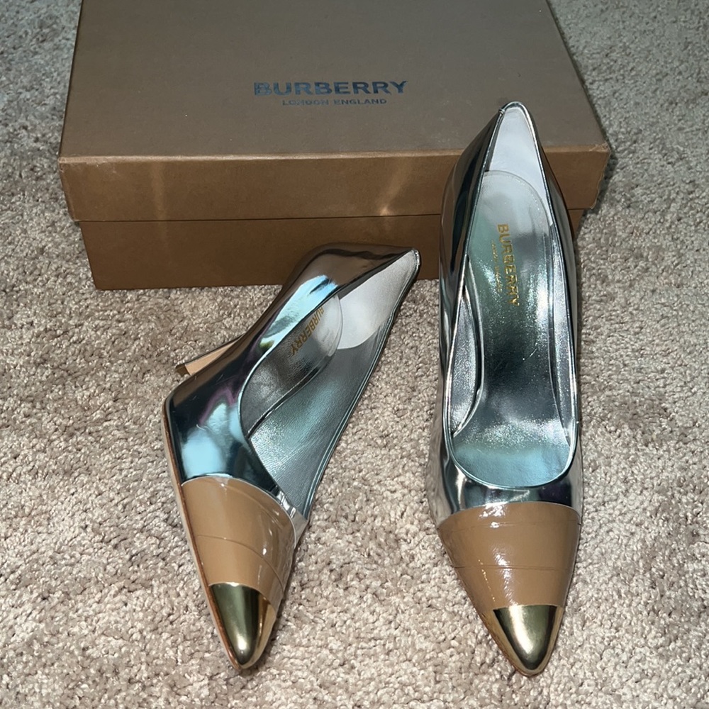 Burberry Heels - Picture 8 of 11